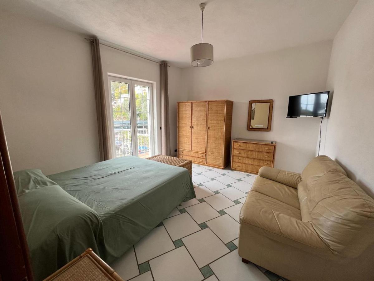 לינה וארוחת בוקר Forio di Ischia Casa Impagliazzo מראה חיצוני תמונה